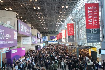 Países emergentes estão incorporando serviços de valor agregado ao varejo para impulsionar vendas, destaca NRF 2025